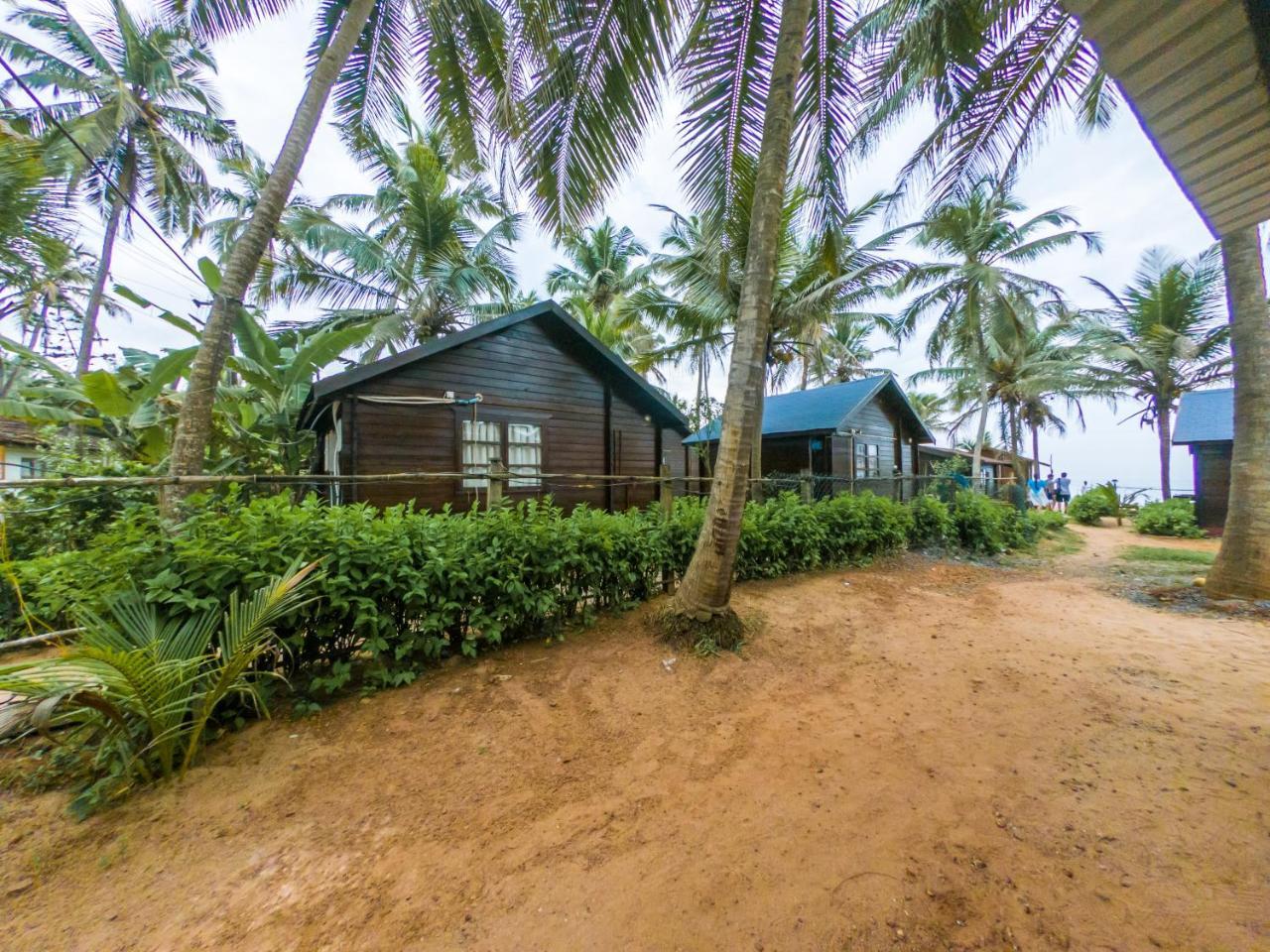 Vista Praia Beach Resort Анжуна Экстерьер фото